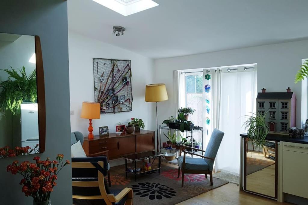 Appartamento Comfortable Artistic House Welcomes You! Oxford Esterno foto