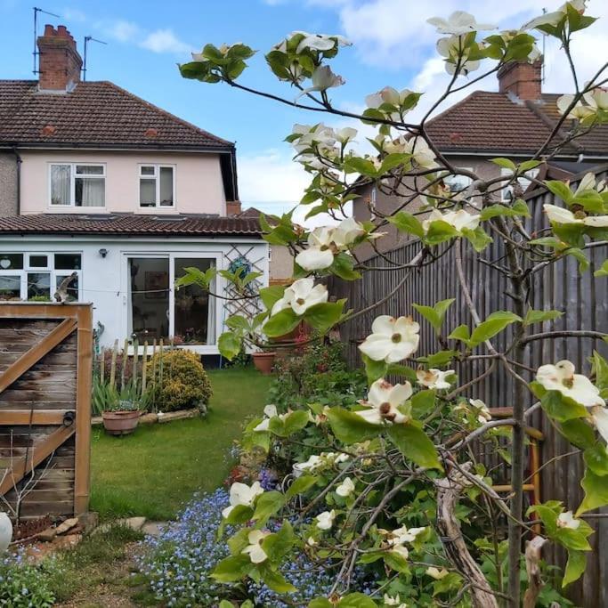 Appartamento Comfortable Artistic House Welcomes You! Oxford Esterno foto